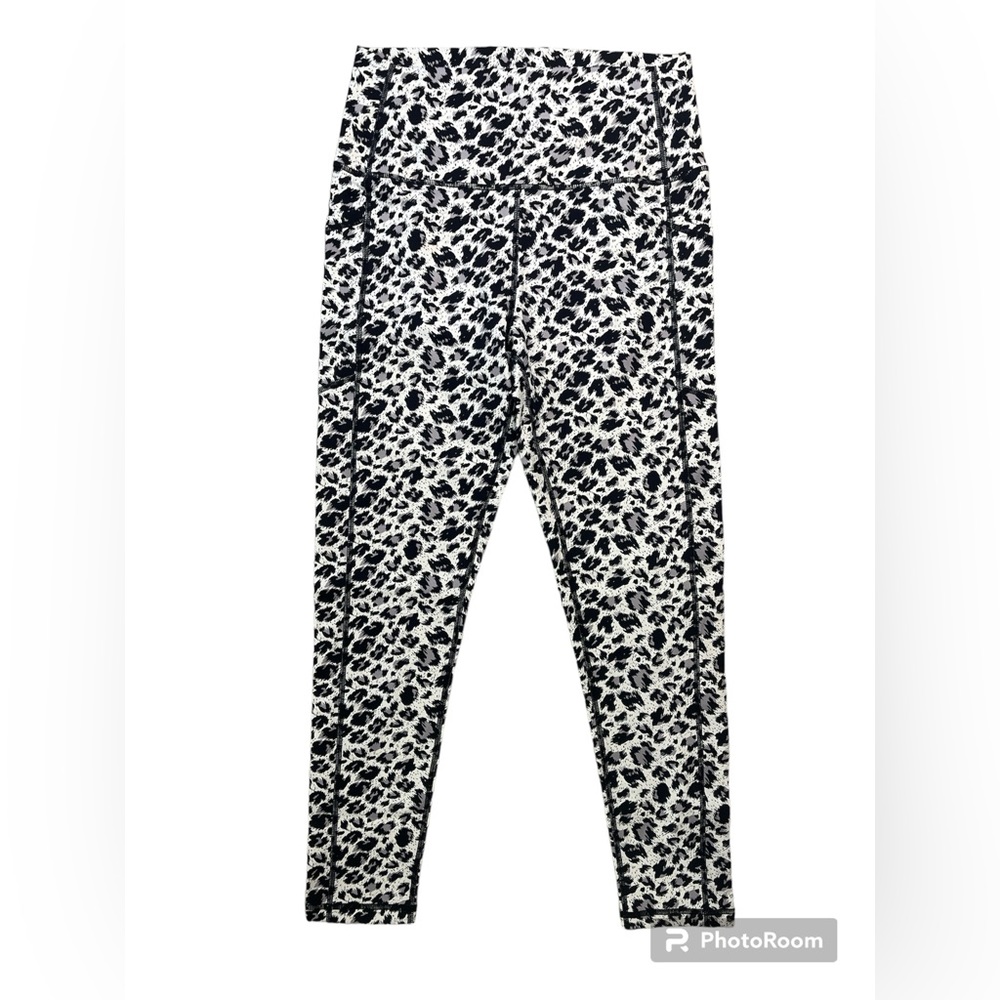 Snow Leopard Pocket Brilliant Hi-Rise 7/8 24” 8-10 ZYIA NWT